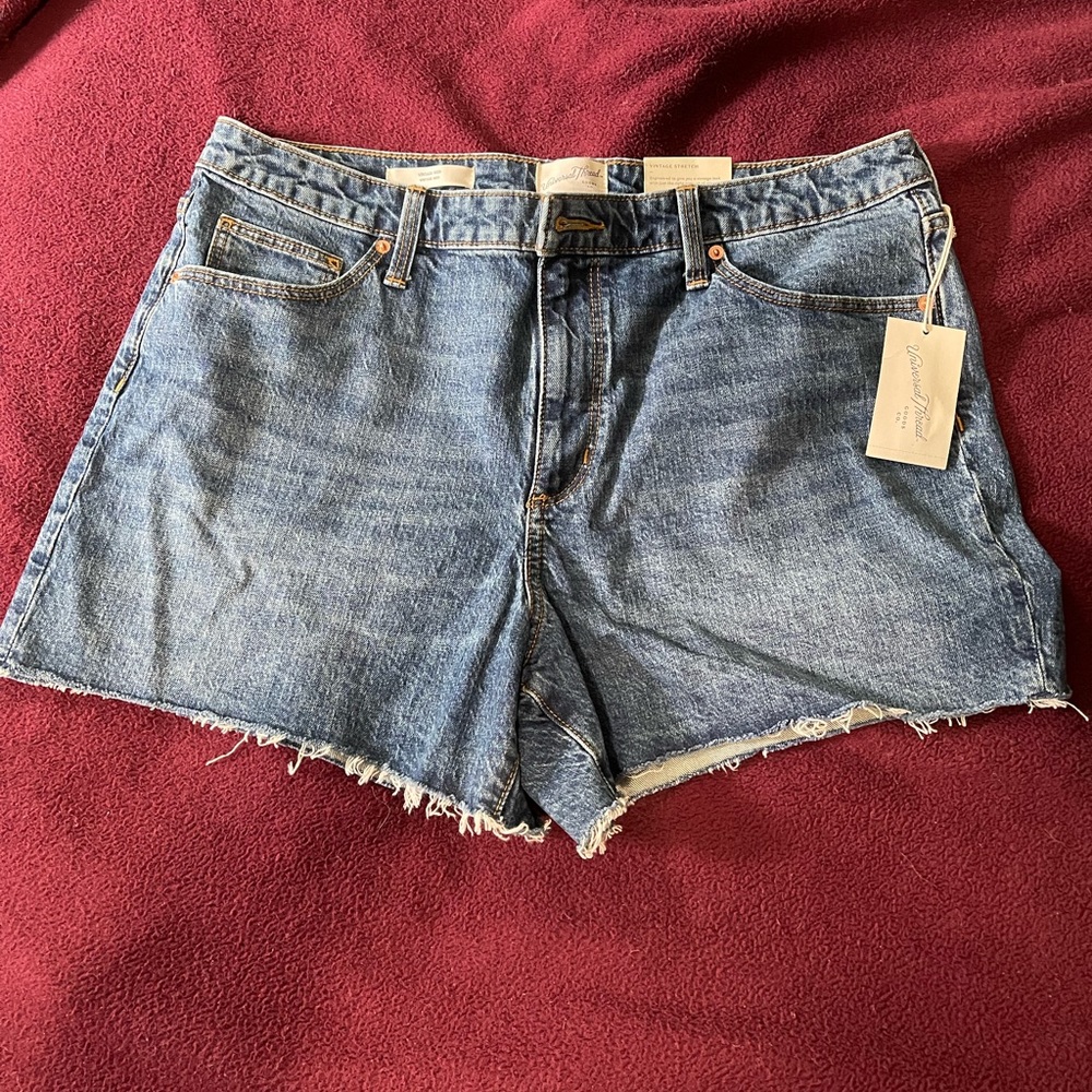 NWT universal thread vintage stretch jean shorts